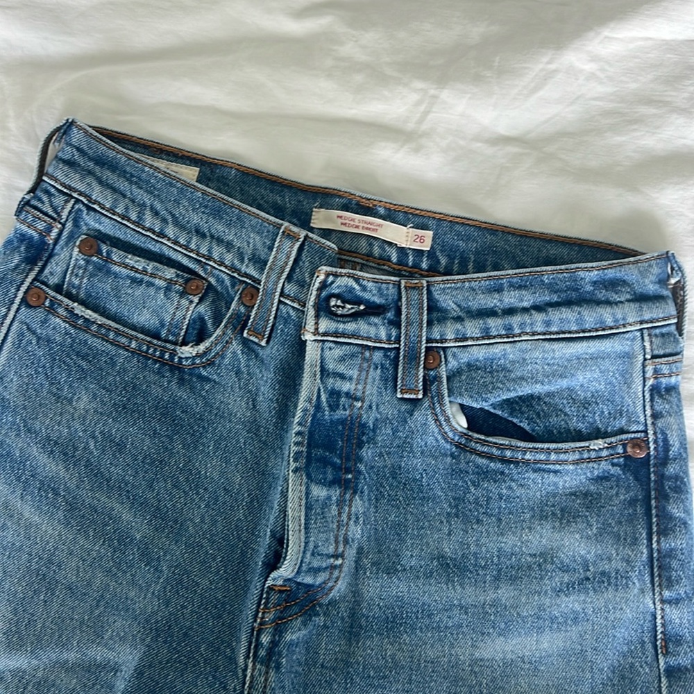 Levi’s Wedgie Straight Jeans size 26